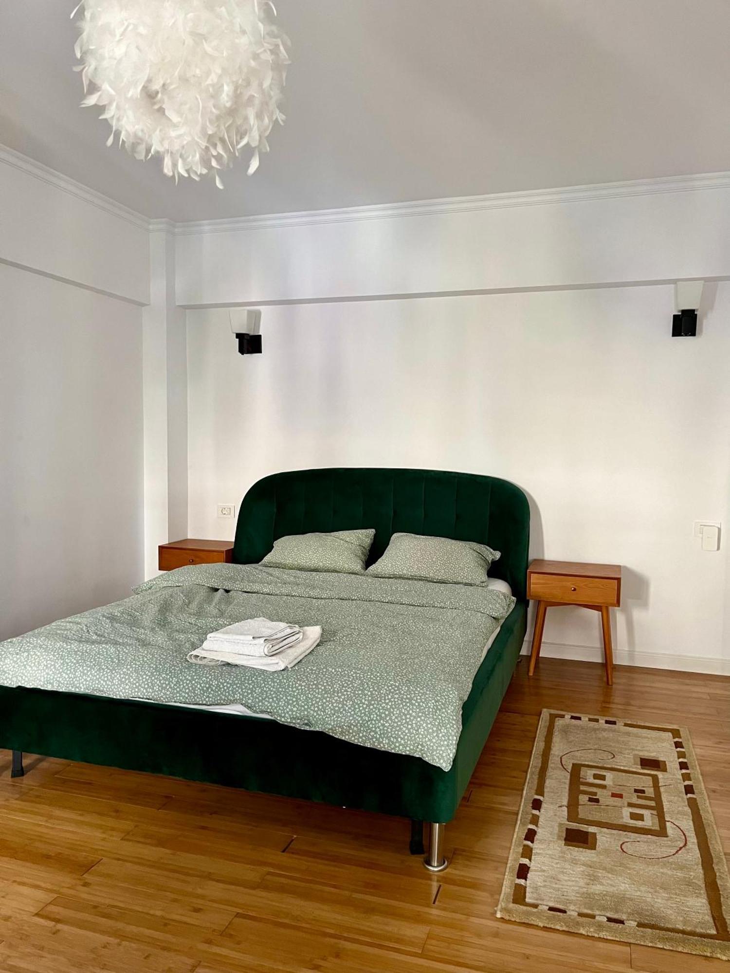 Chira Chiralina Classic Apartment Brăila Esterno foto